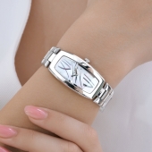 Женские стальные часы