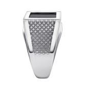 Кольцо-печатка из серебра с ониксом