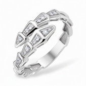 Кольцо из серебра с фианитами