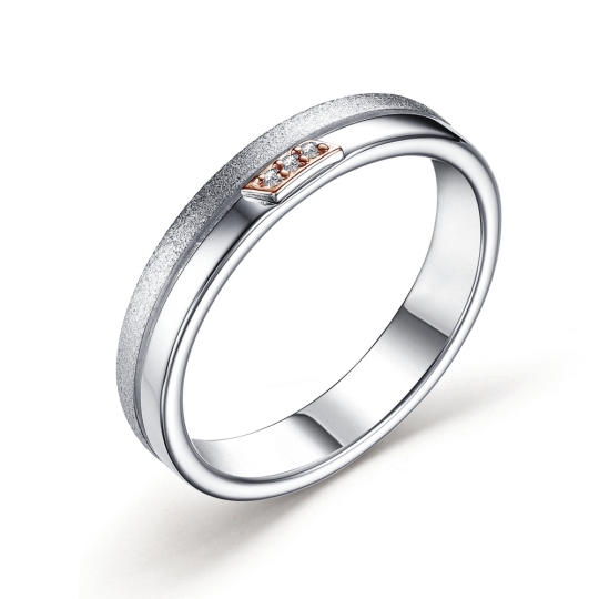 Кольцо из серебра с фианитами