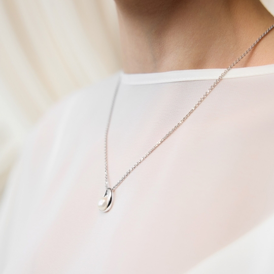 Подвеска из серебра с фианитами 