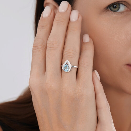 Серьги из серебра с топазами и фианитами