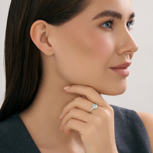 Кольцо из серебра с топазом 