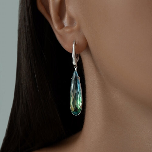 Серьги из серебра с фианитами