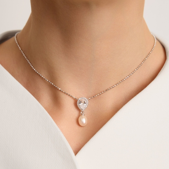 Подвеска из серебра с фианитами 