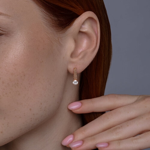 Серьги из серебра с ювелирными кристаллами и фианитами