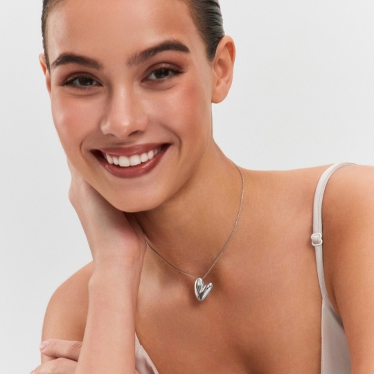 Подвеска из серебра с фианитом