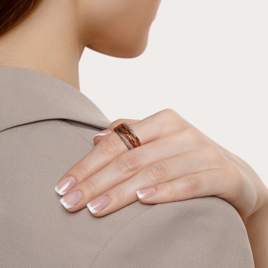 Кольцо из золота с фианитами