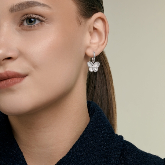 Серьги из серебра с фианитами