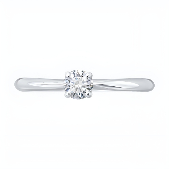 Кольцо из серебра с фианитами