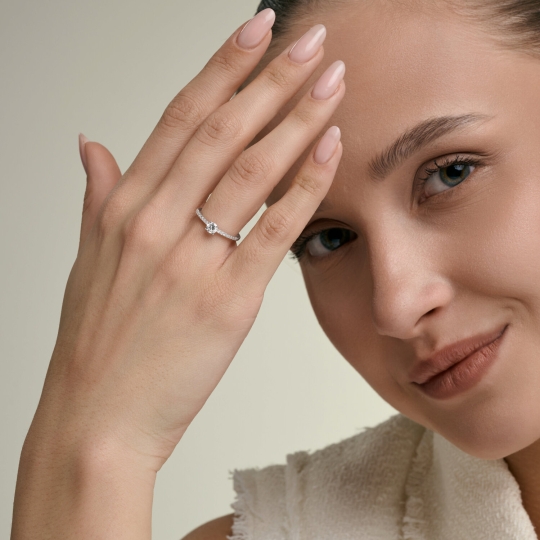 Серьги из серебра с выращенными бриллиантами