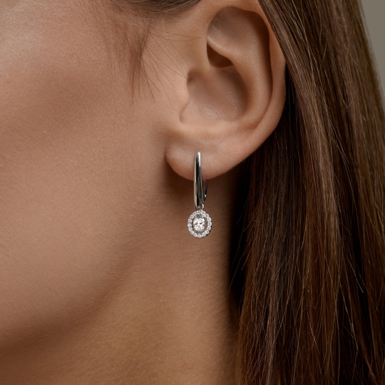 Кольцо из серебра с выращенными бриллиантами