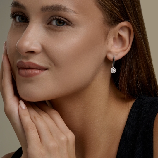 Кольцо из серебра с выращенными бриллиантами