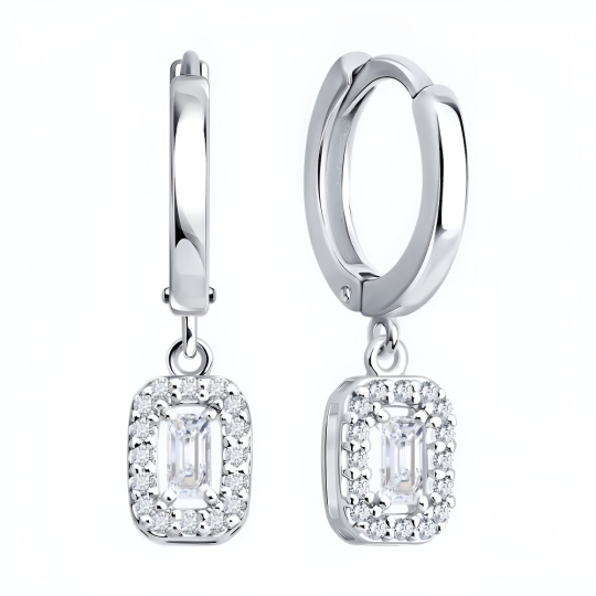 Кольцо из серебра с выращенными бриллиантами