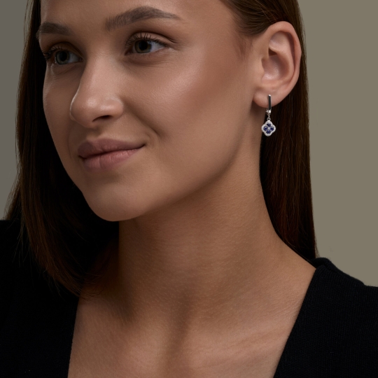 Серьги из серебра с фианитами 