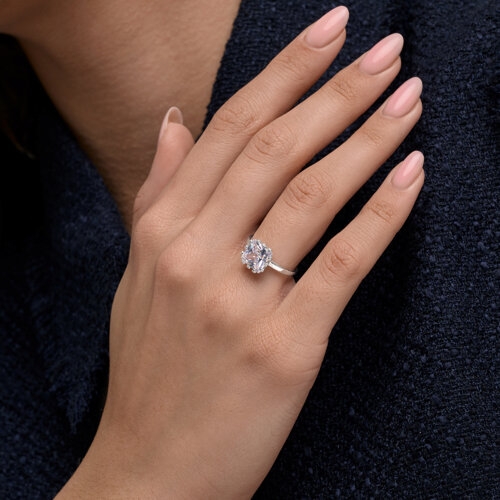 Кольцо из серебра с фианитами