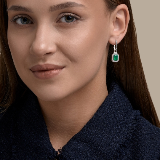 Серьги из серебра с алмазной гранью и фианитами