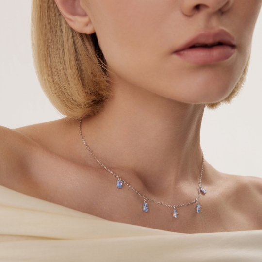 Колье-чокер из каучука с серебряным замком