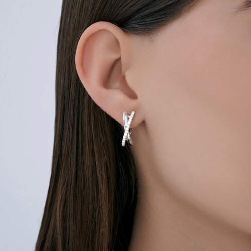 Серьги из серебра с фианитами