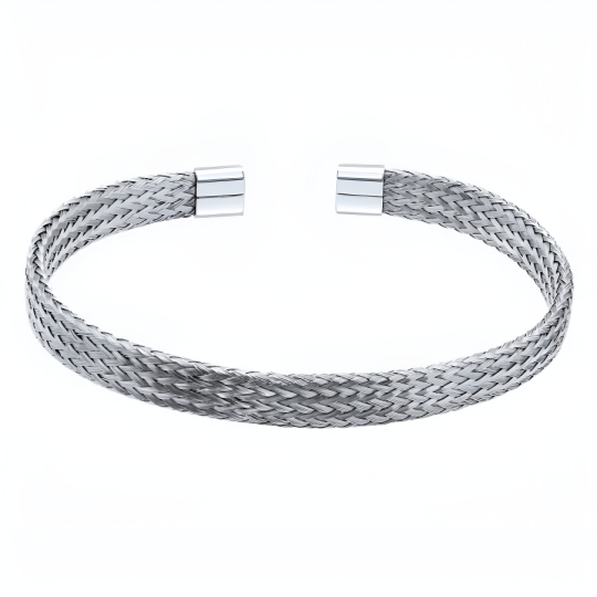 Браслет из кожи со вставками из стали