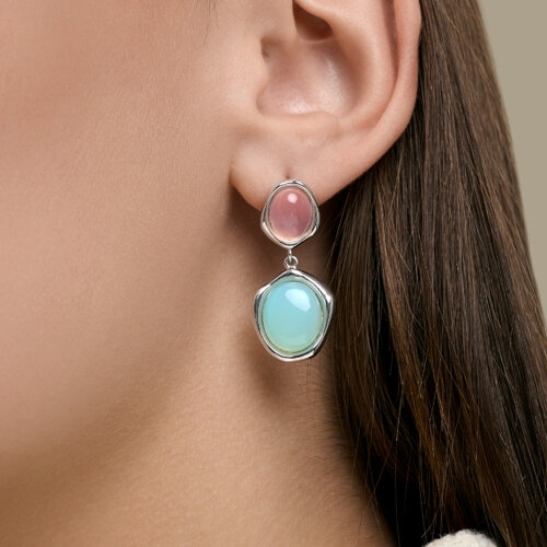 Серьги из серебра с корундами и фианитами