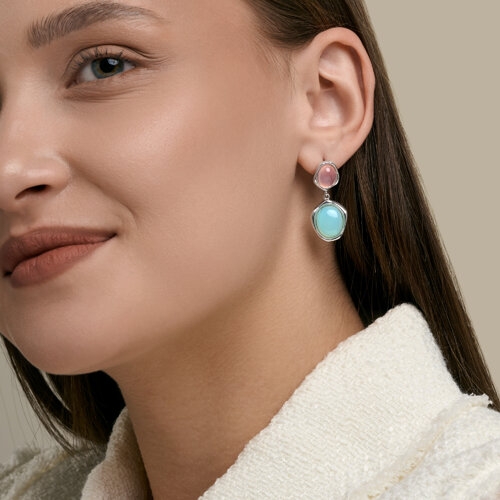 Серьги из серебра с корундами и фианитами