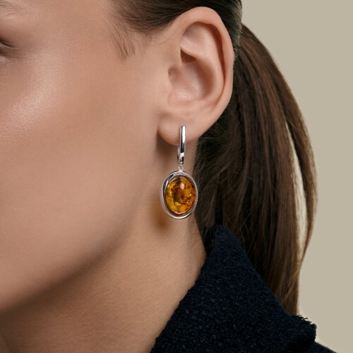 Подвеска из серебра с янтарем