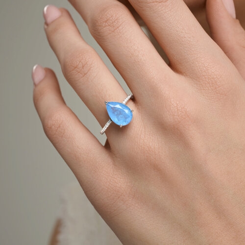 Кольцо из серебра со Swarovski Zirconia