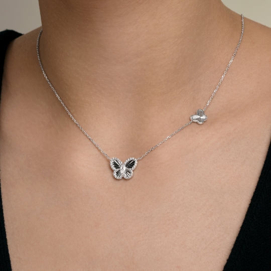 Колье из серебра