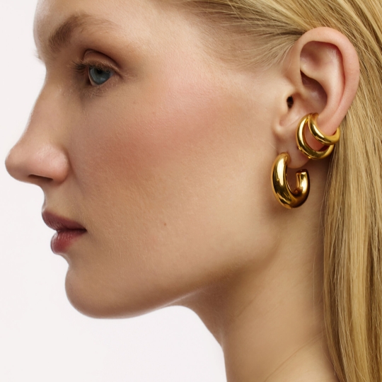 Серьги из серебра с позолотой и фианитами