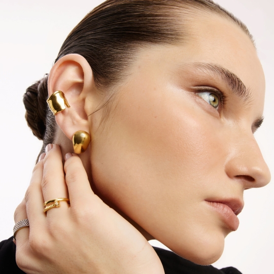 Серьги из серебра с фианитами 