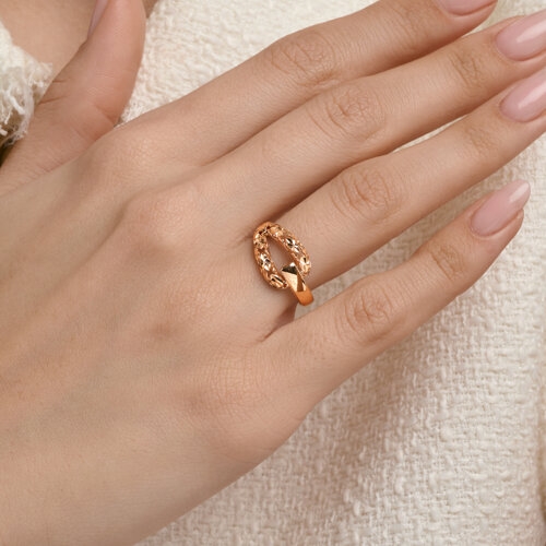 Кольцо из золота с топазом и фианитами