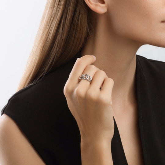 Кольцо из золота с топазом London и фианитами 