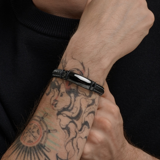 Браслет из кожи со вставками из стали