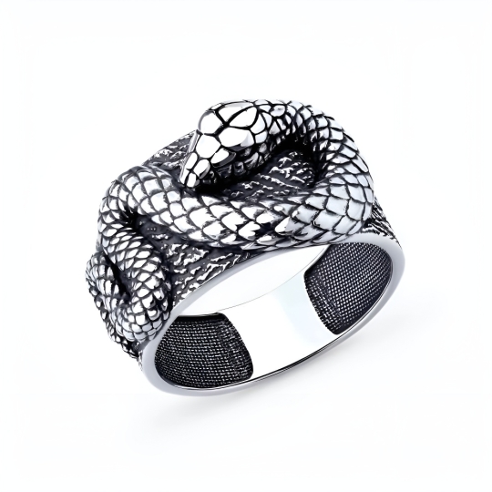 Кольцо из серебра с ювелирными кристаллами и фианитами