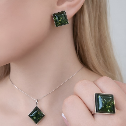 Серьги из серебра с фианитами