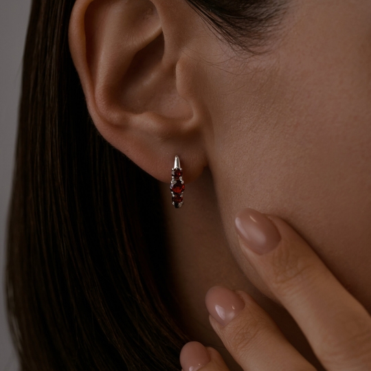 Серьги из серебра с позолотой, эмалью и фианитами