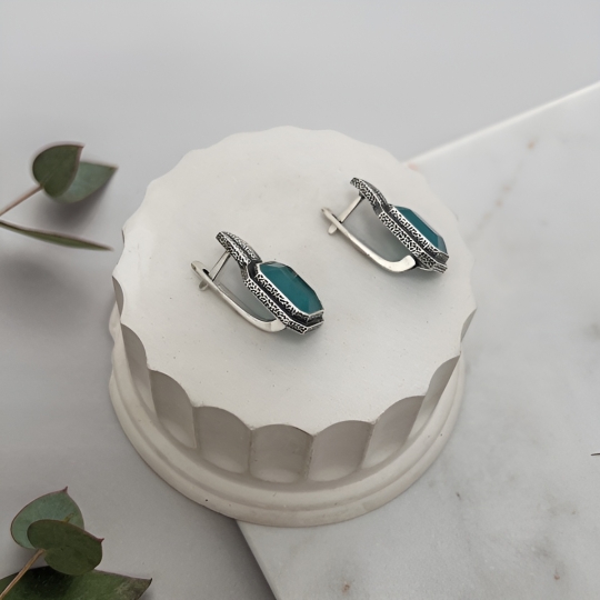 Серьги из серебра с чернением и кварцами