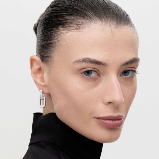 Серьги из серебра с фианитами