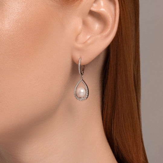 Серьги из серебра с фианитом