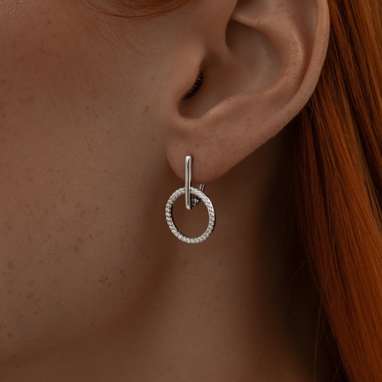 Серьги из серебра с ювелирными кристаллами и фианитами