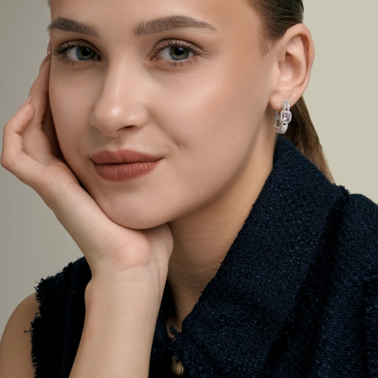 Кольцо из серебра с аметистом и фианитами