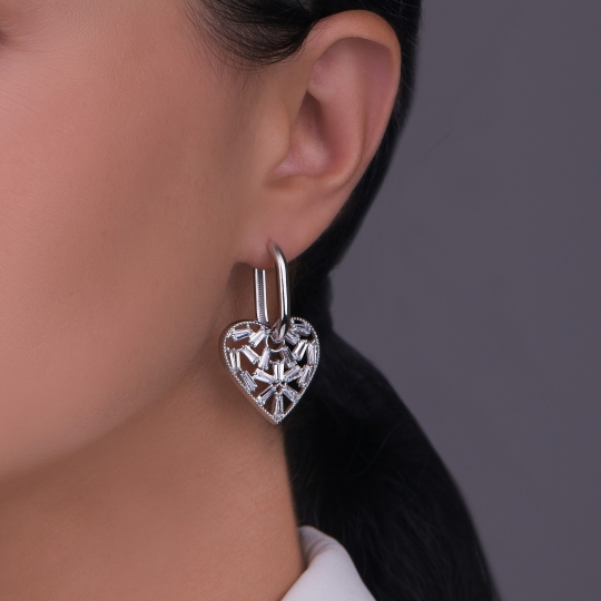 Серьги из серебра с фианитами