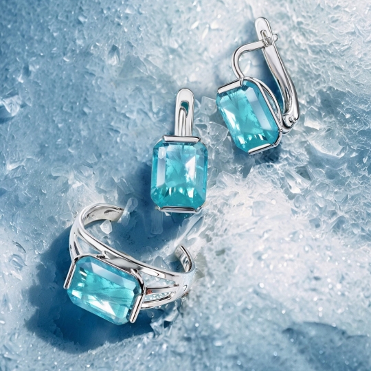 Серьги из серебра с эмалью и фианитами