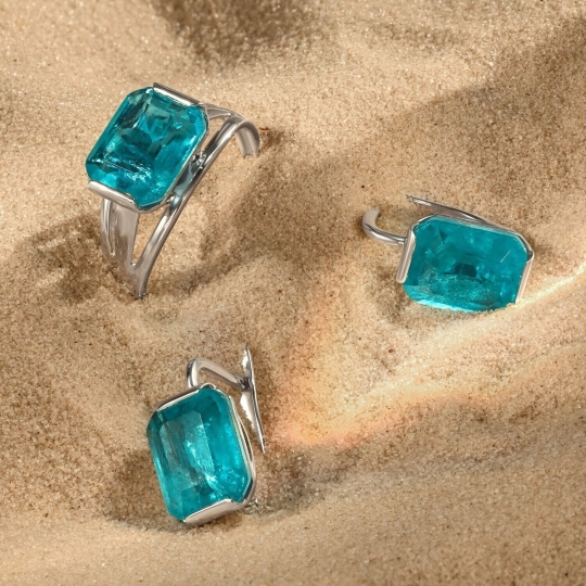 Серьги из серебра с эмалью и фианитами