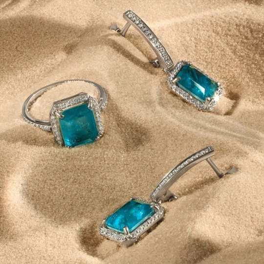 Серьги из серебра с горным хрусталем и фианитами