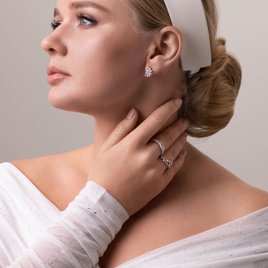 Серьги из серебра с фианитами
