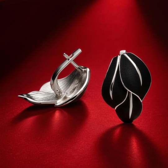 Серьги из серебра с султанитами и фианитами
