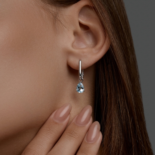 Серьги из серебра с фианитами