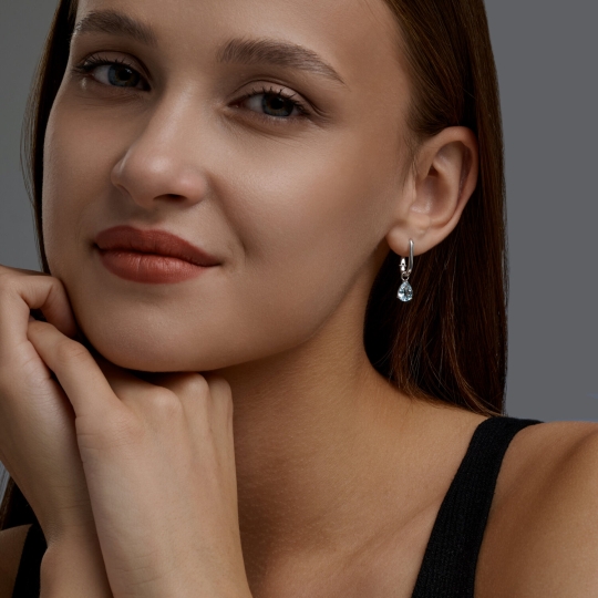 Серьги из серебра с фианитами